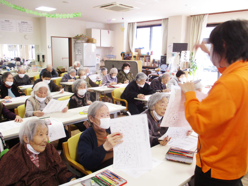 職員が講師になり授業を行います。